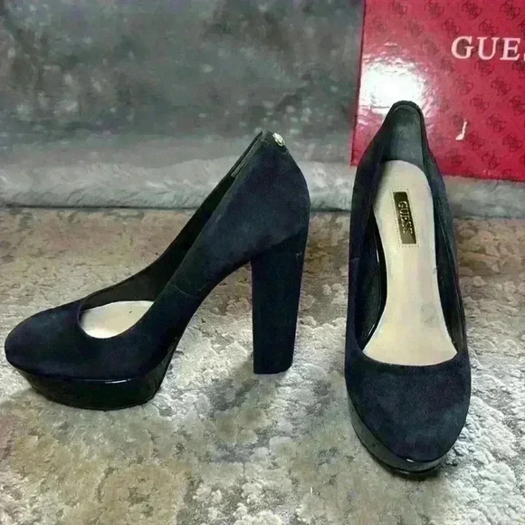 Guess Padey Platform Heels - size 6 - Picture 5 of 7